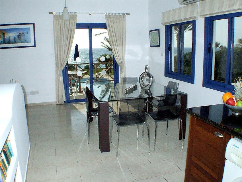 Kymmates Beach Front Villas Paphos Extérieur photo