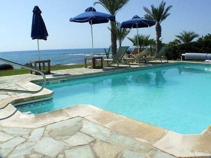 Kymmates Beach Front Villas Paphos Extérieur photo