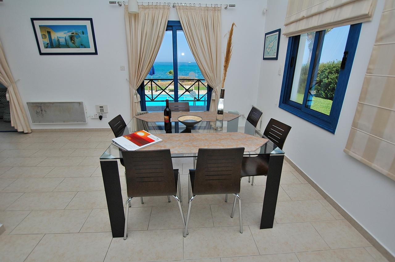Kymmates Beach Front Villas Paphos Extérieur photo